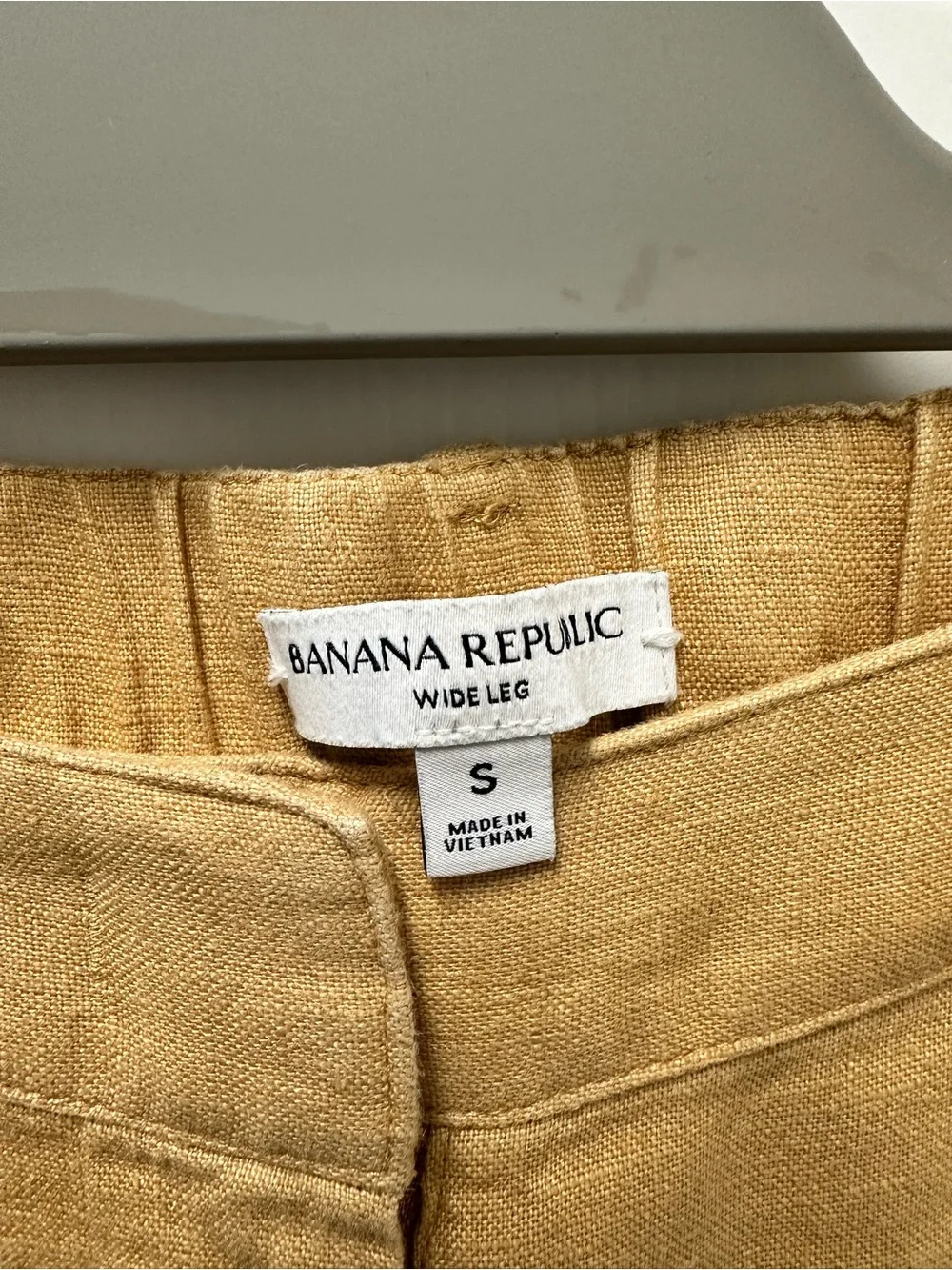Banana Republic | Side-Stripe Linen Pants